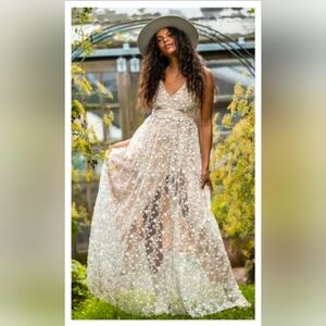 Altar’d State Maxi Dress Ivory Caledonia Strappy Floral Overlay Womens Size L